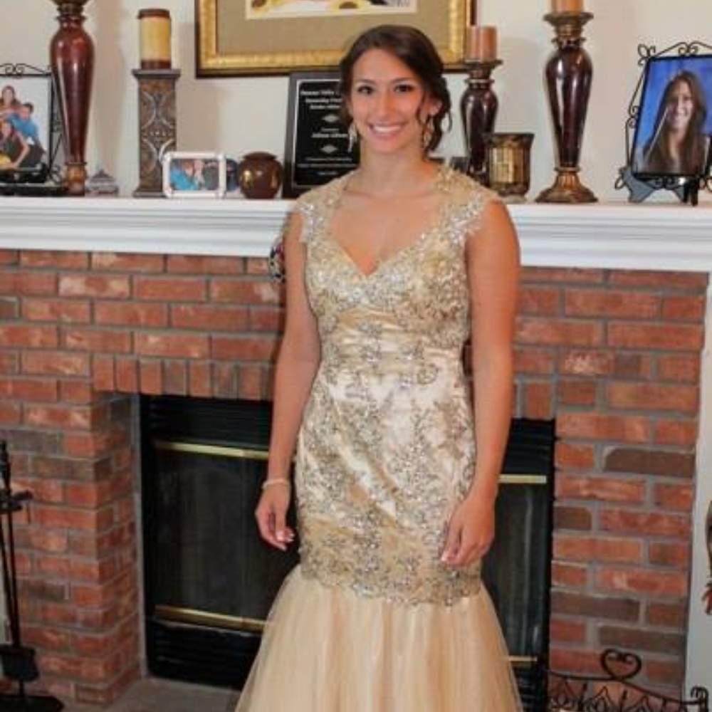 GORGEOUS GOLD MERMAID PROM GOWN OPEN BACK